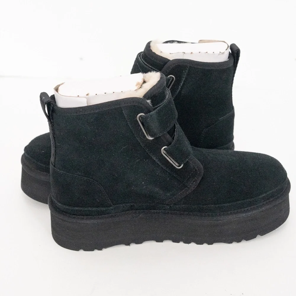 UGG Girl. Neumel Platform Boots. - Picture 13 of 15